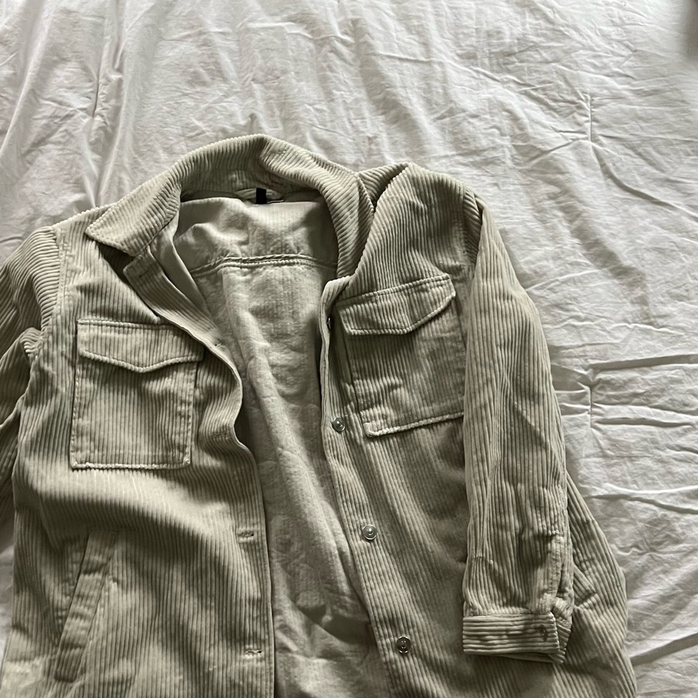 buttoned jacket ! - Picture 2 of 4